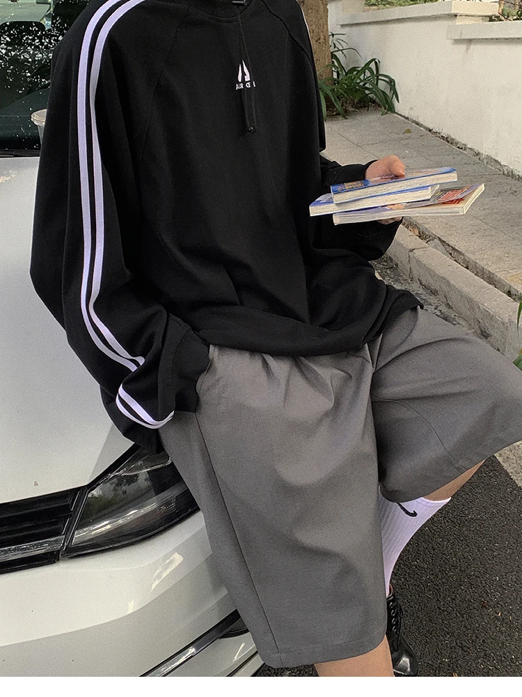 Mauroicardi Spring Summer Loose Casual Soft Grey Pleated Shorts for Men with High Waist Short Straight Pants Korean Clothes 2024