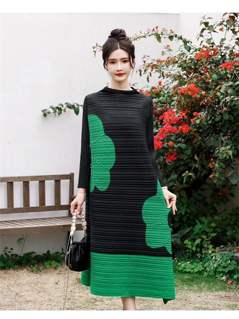 Long Dresses Womens Dresses Stand-up Collar Color Matching Flower Rhinestone Sleeve A-shaped Hem Pleated Dress Loose Long Skirt