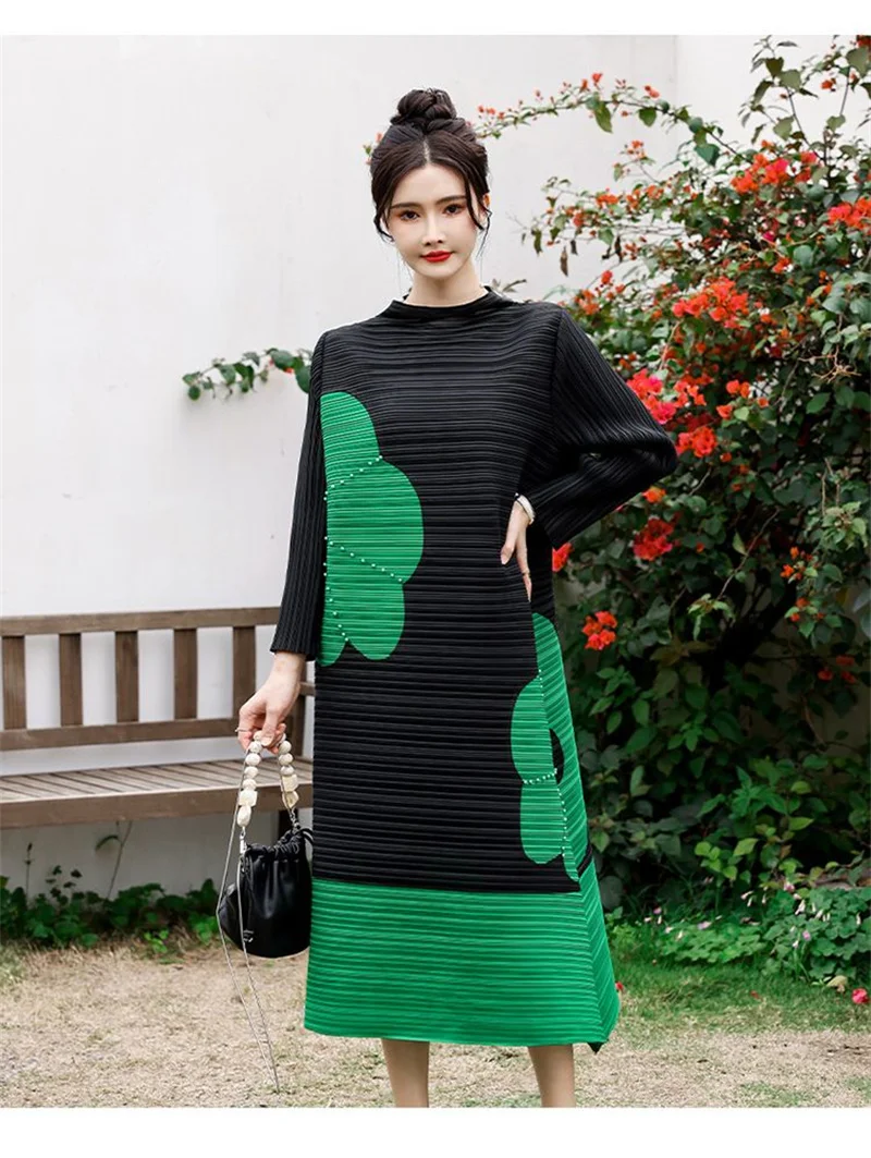 Long Dresses Womens Dresses Stand-up Collar Color Matching Flower Rhinestone Sleeve A-shaped Hem Pleated Dress Loose Long Skirt