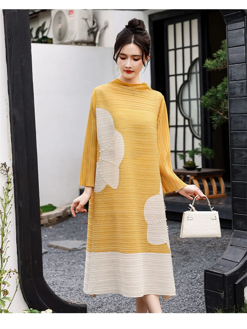 Long Dresses Womens Dresses Stand-up Collar Color Matching Flower Rhinestone Sleeve A-shaped Hem Pleated Dress Loose Long Skirt