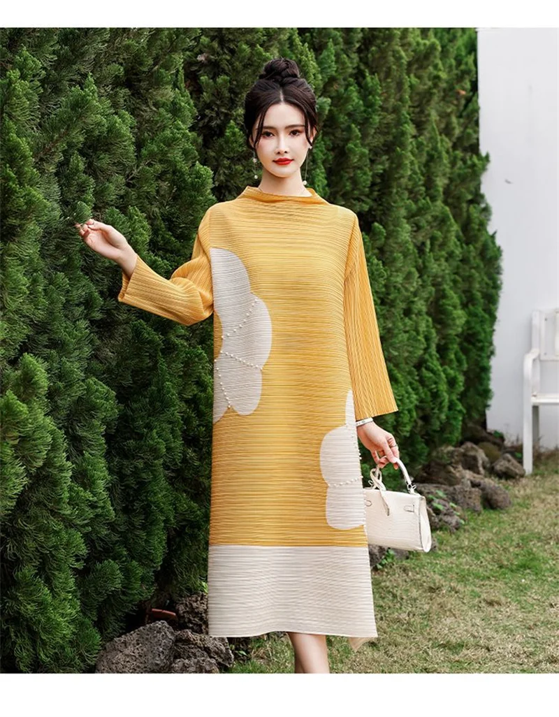 Long Dresses Womens Dresses Stand-up Collar Color Matching Flower Rhinestone Sleeve A-shaped Hem Pleated Dress Loose Long Skirt
