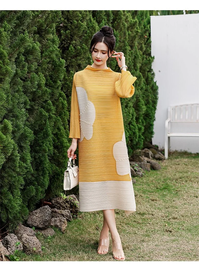 Long Dresses Womens Dresses Stand-up Collar Color Matching Flower Rhinestone Sleeve A-shaped Hem Pleated Dress Loose Long Skirt