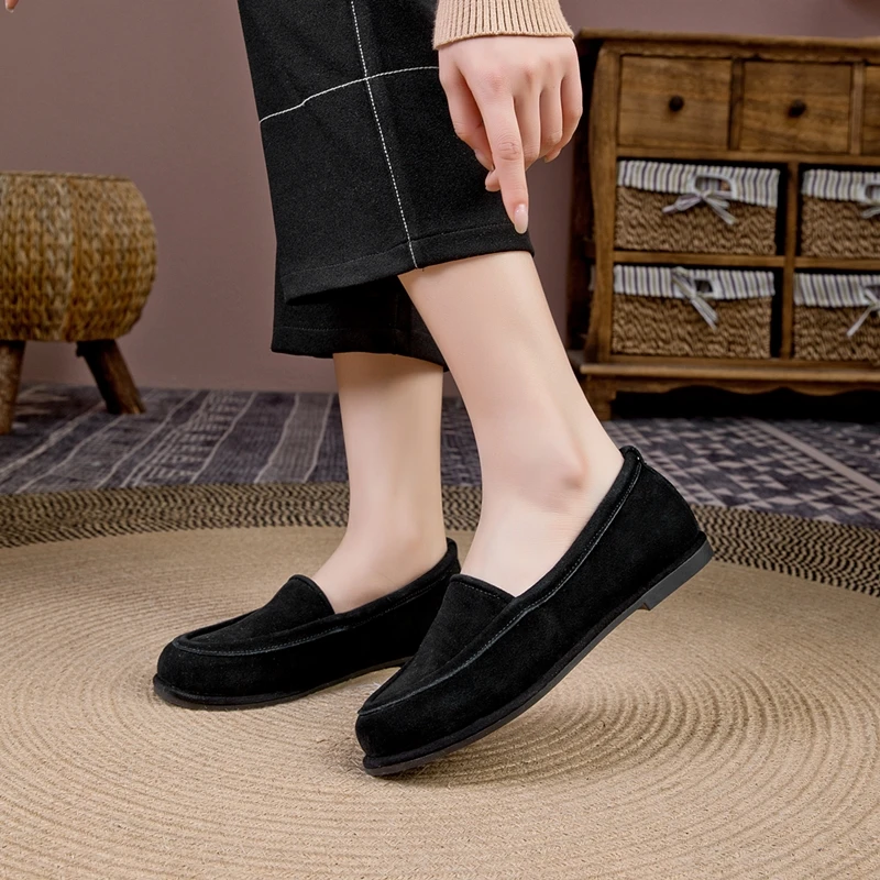 AIYUQI Women's Winter Loafers Anti-slip Slip-on Fur-lined Women Shoes Plus-size Genuine Leather Mary Jane Driving Shoes Female