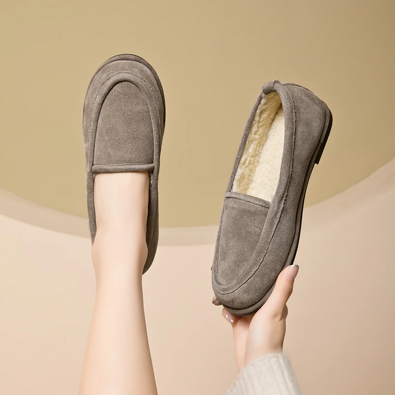 AIYUQI Women's Winter Loafers Anti-slip Slip-on Fur-lined Women Shoes Plus-size Genuine Leather Mary Jane Driving Shoes Female