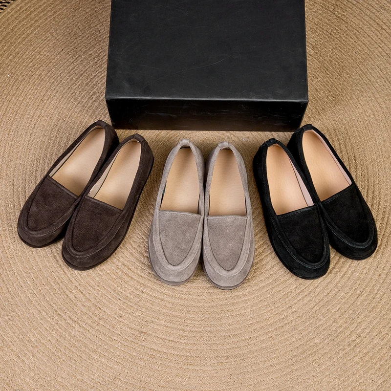 AIYUQI Women's Winter Loafers Anti-slip Slip-on Fur-lined Women Shoes Plus-size Genuine Leather Mary Jane Driving Shoes Female