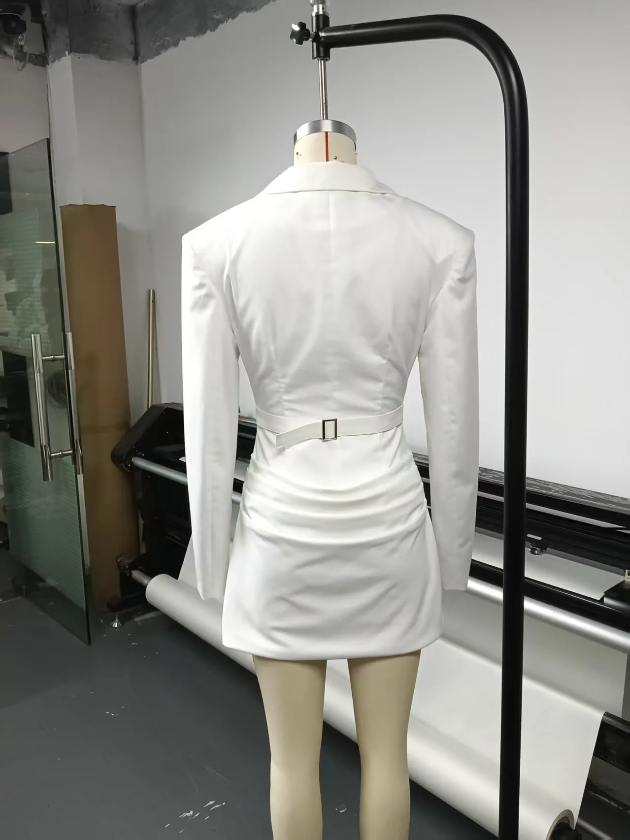 Suninheart Strong Shoulder Blazer Dress for Women Winter Belted Waist Dress Draped Hem Business Evening Dress Party 2025 New