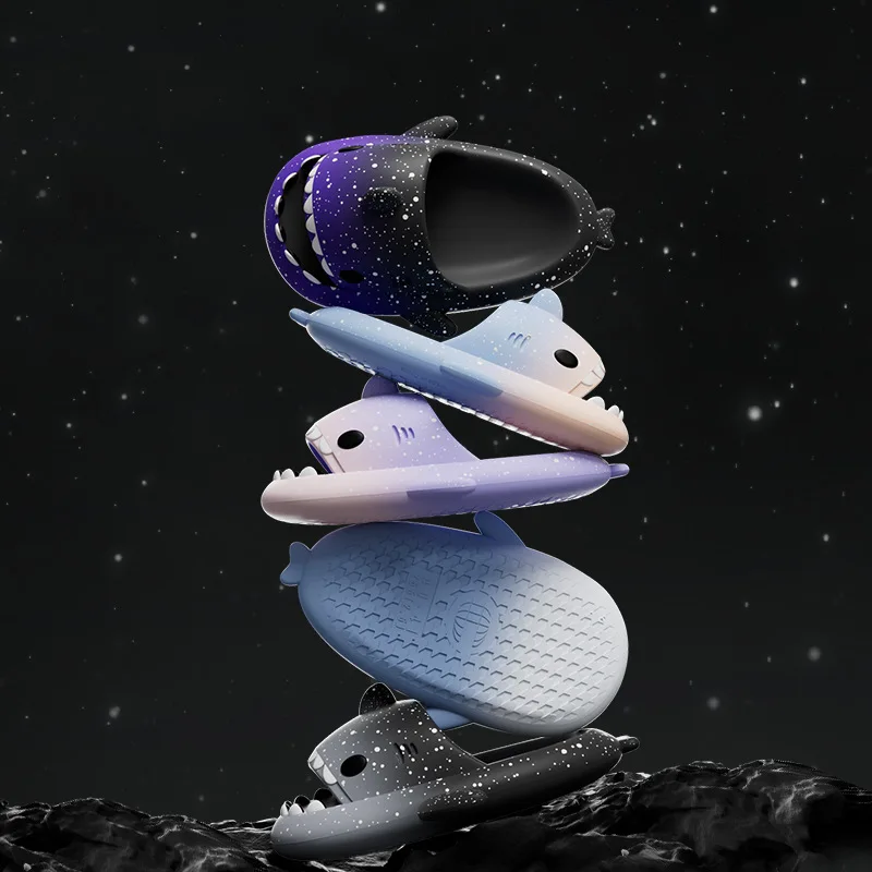 Cute Cartoon Shark Slippers For Women Men Gradient Color Summer Platform Shoes Night Glowing Style Couples Home Street Slides