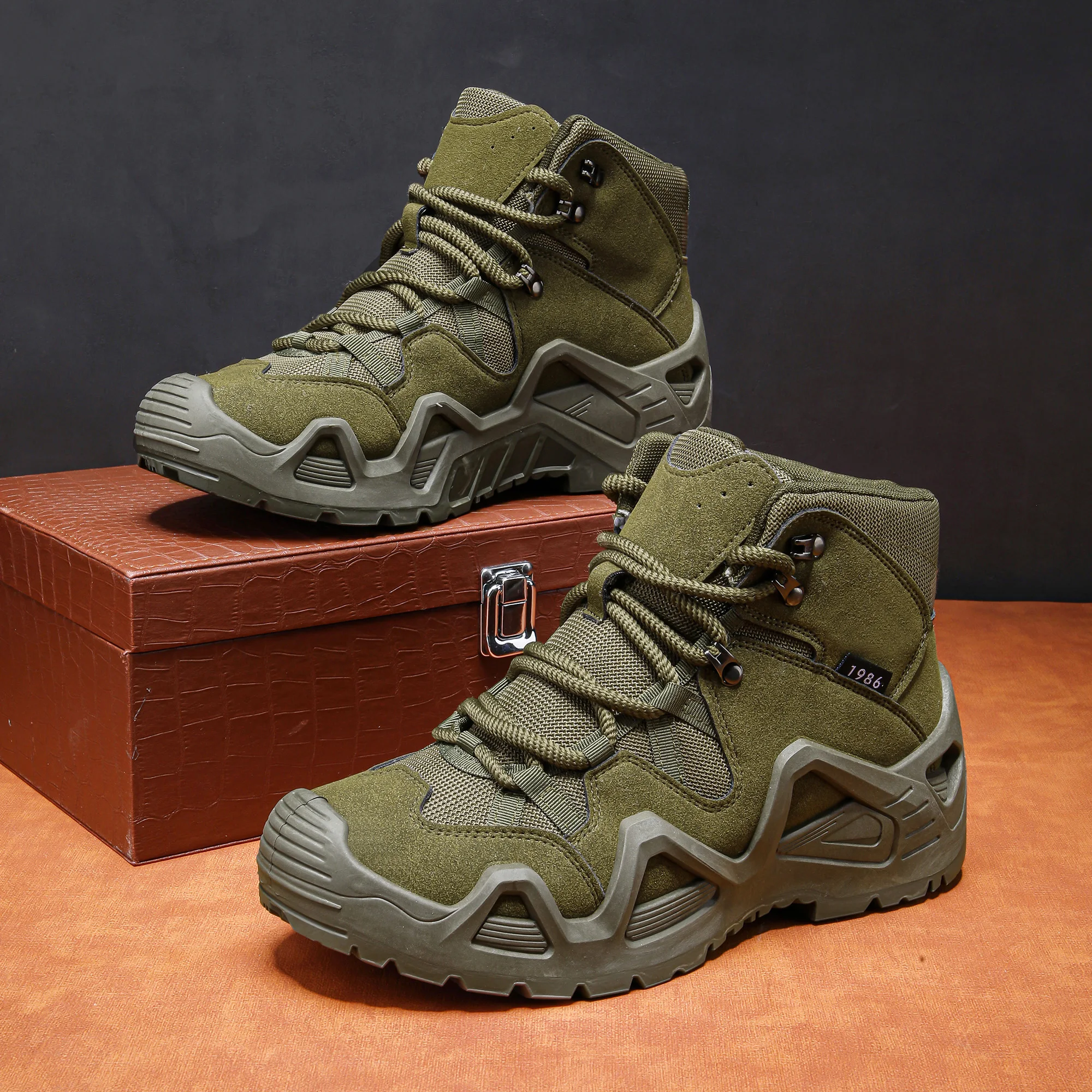 Men's mid top boots, outdoor sports shoes, hiking shoes, anti slip trendy workwear shoes, training shoes, sports shoes