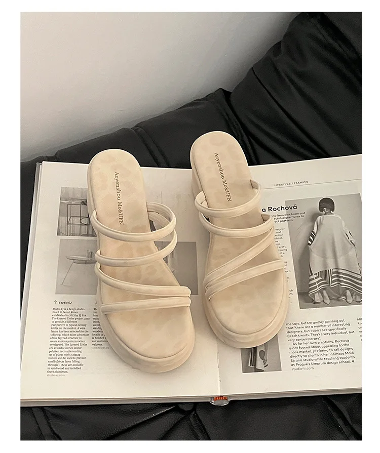 Summer Platform Heel Women Slippers Fashion Open Toe Narrow Band Slide Ladies Elegant Street Style Shoes Fashion Sandals Slides