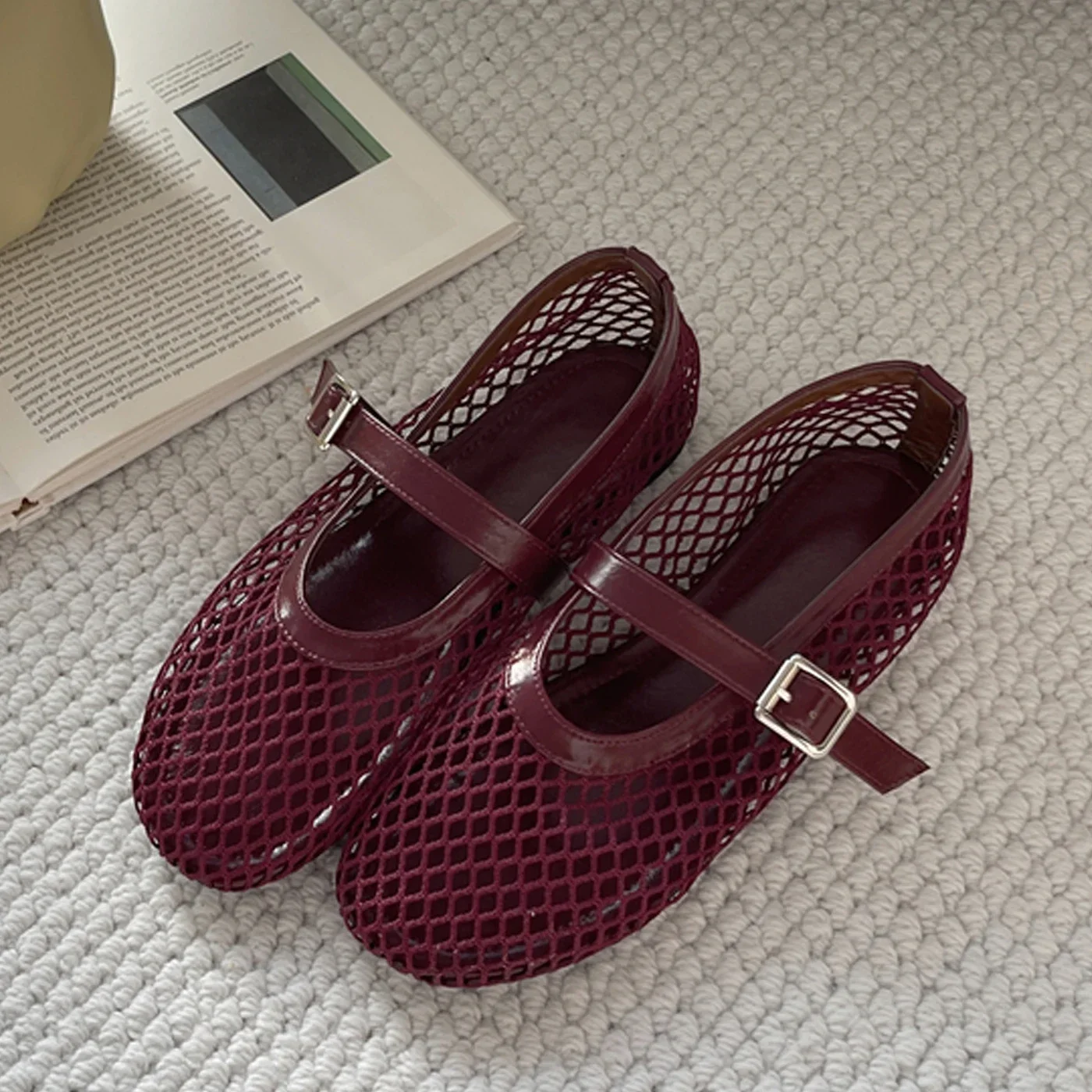 Summer Cosy Mesh Heels Women Flat Shoes Designer Fashion Round Toe Buckle Strap Casual Outdoor Dress Sandals