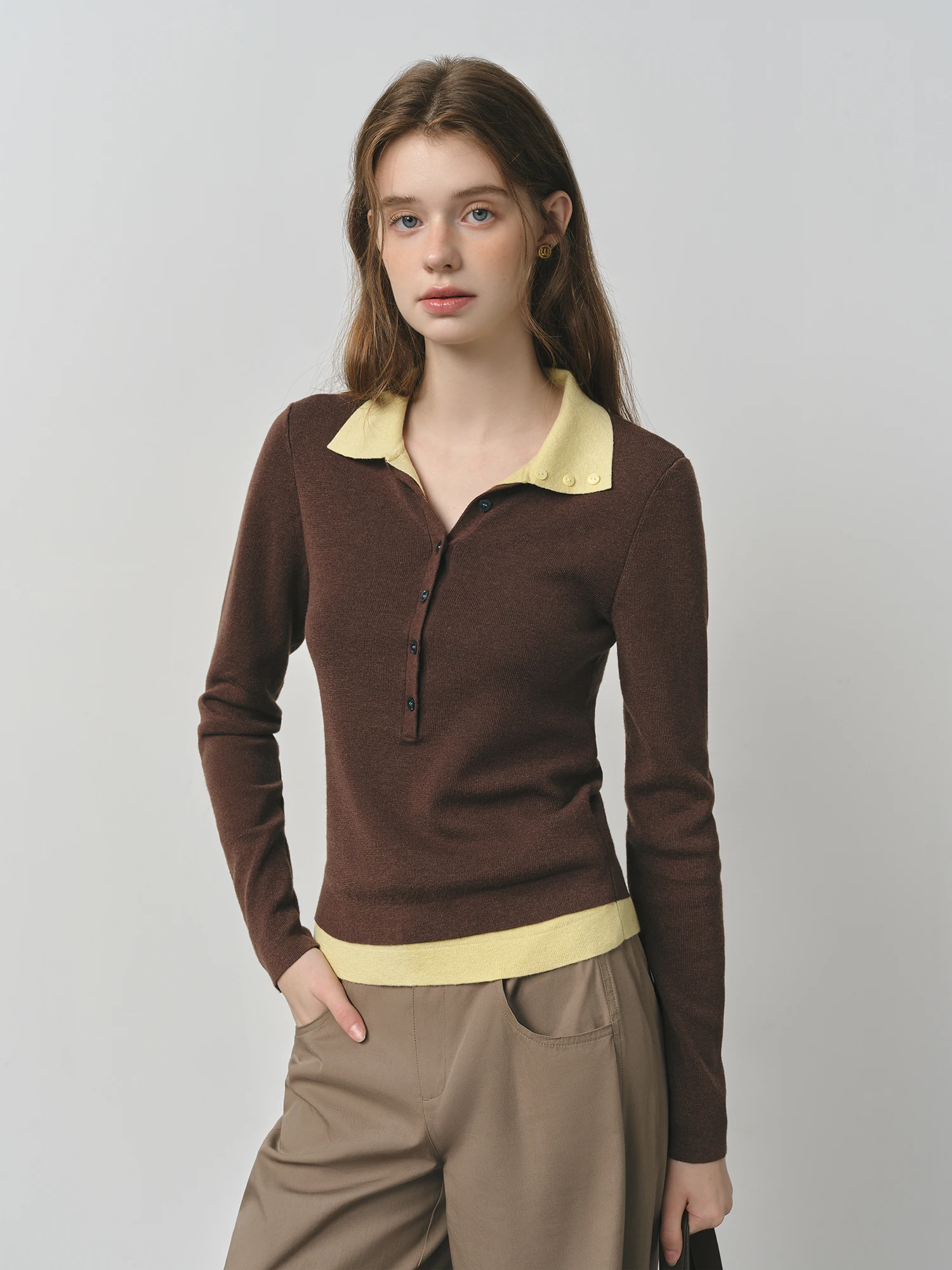 FSLE 2025 New Autumn Women's Knitted Sweater Color Block Barenia Style Fake Two-Pieces Turn Collar Vintage Cozy Cable Knit Top