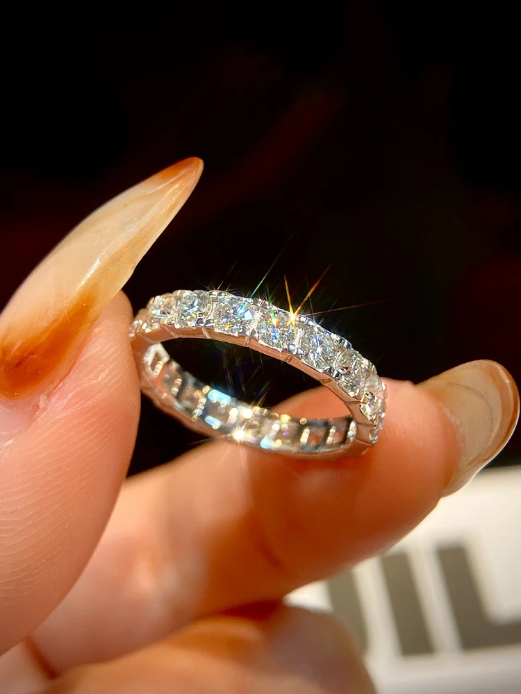 Real White Circular Moissanite Diamond Fashion Simple Wedding Band Ring for Women's Daily Wear Fashioned Trendy Jewelry