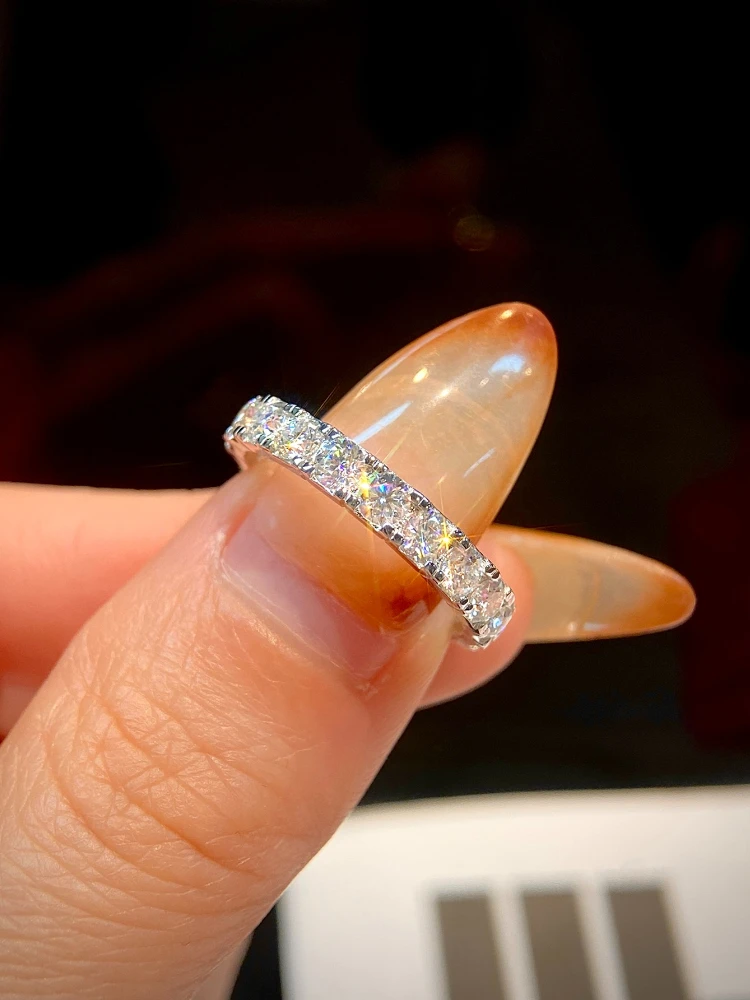 Real White Circular Moissanite Diamond Fashion Simple Wedding Band Ring for Women's Daily Wear Fashioned Trendy Jewelry