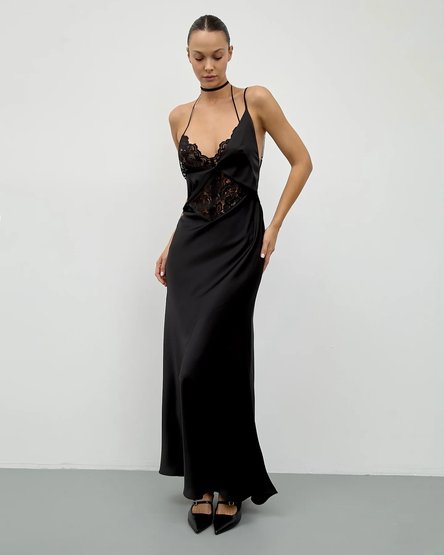Tuularose Fashion Lace Dress Women Sexy Sleeveless Hollow Out Backless High-Waisted Patchwork Dress Elegant Luxury Evening Dress