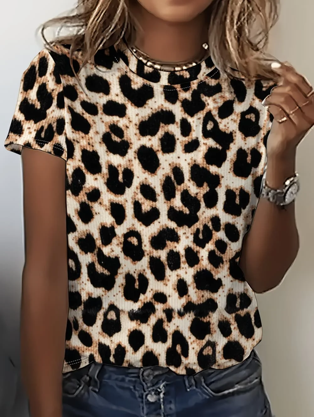 Leopard Print Women's T-Shirt Short Sleeved Tops Summer Casual Women's Crew-Neck Y2k Clothes T-Shirt Outdoor Street Elegant Top