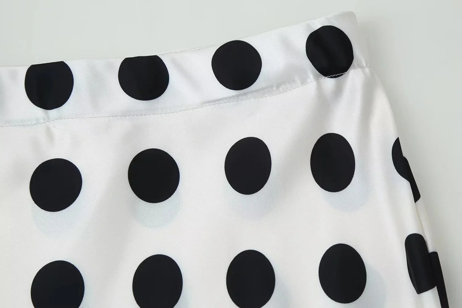 KONDALA Women Trendy Polka Dot Skirt Set Scarf Collar V-Neck Pullover Shirts Long Skirt New Fashion 2026 Spring Summer Mujer Set