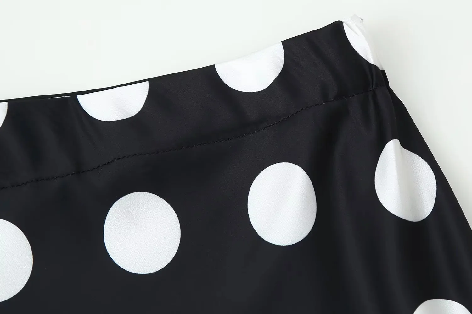 KONDALA Women Trendy Polka Dot Skirt Set Scarf Collar V-Neck Pullover Shirts Long Skirt New Fashion 2026 Spring Summer Mujer Set