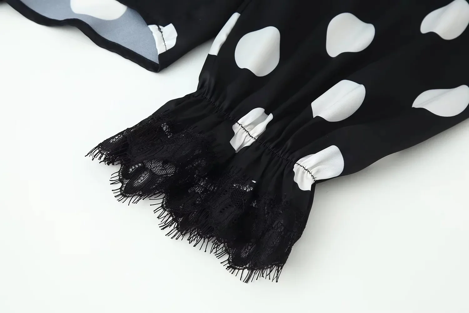 KONDALA Women Trendy Polka Dot Skirt Set Scarf Collar V-Neck Pullover Shirts Long Skirt New Fashion 2026 Spring Summer Mujer Set