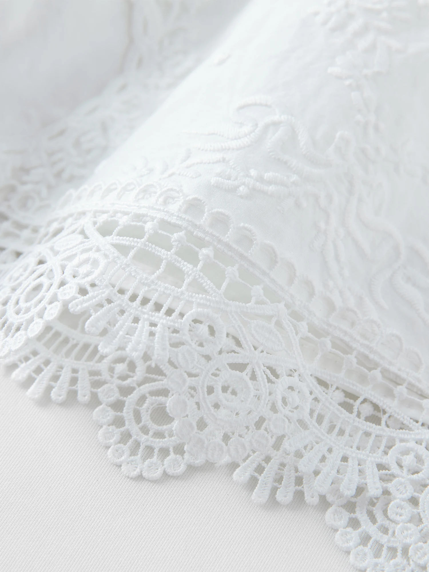 FSLE【Premium Series】Women Vintage Maximalist Embroidered White Blouse Skirt Set Romantic Ruffle Sleeve Shirt Heritage Chic Style