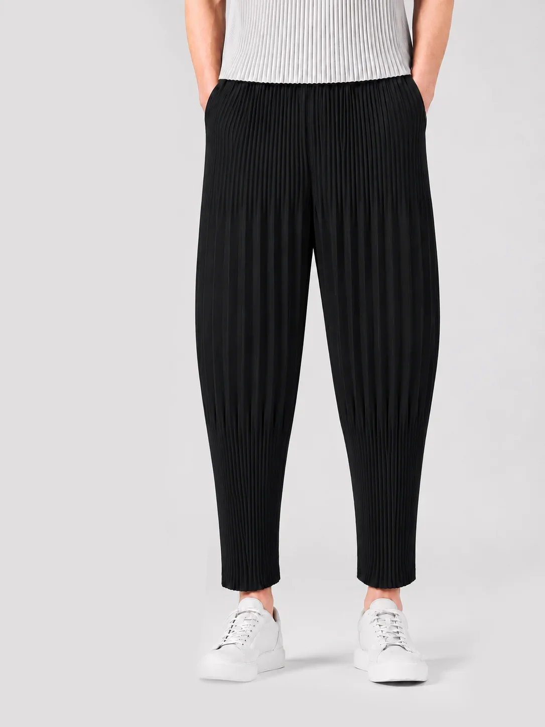 Miyake Pleated Loose Pants Men Japanese Vintage Harem Trousers Breathable Low-crotch Streetwear