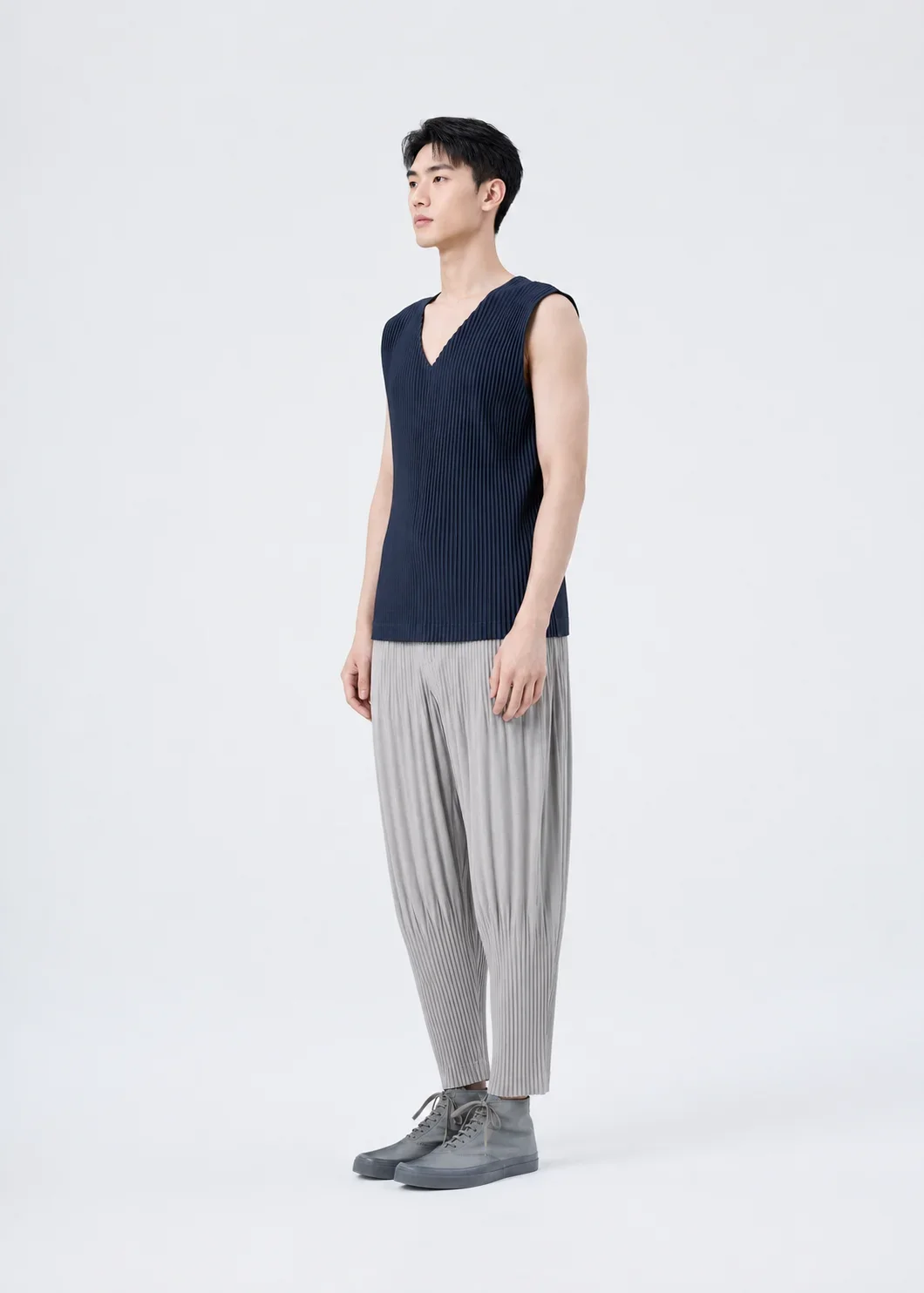 Miyake Pleated Loose Pants Men Japanese Vintage Harem Trousers Breathable Low-crotch Streetwear