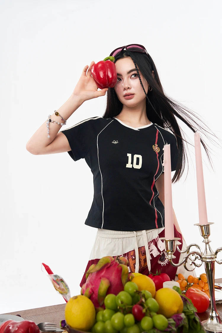 ELFSACK Assorted Jersey Style T-shirts, Sporty Number Print Tees, Slim V-neck Short Sleeve Tops for Women
