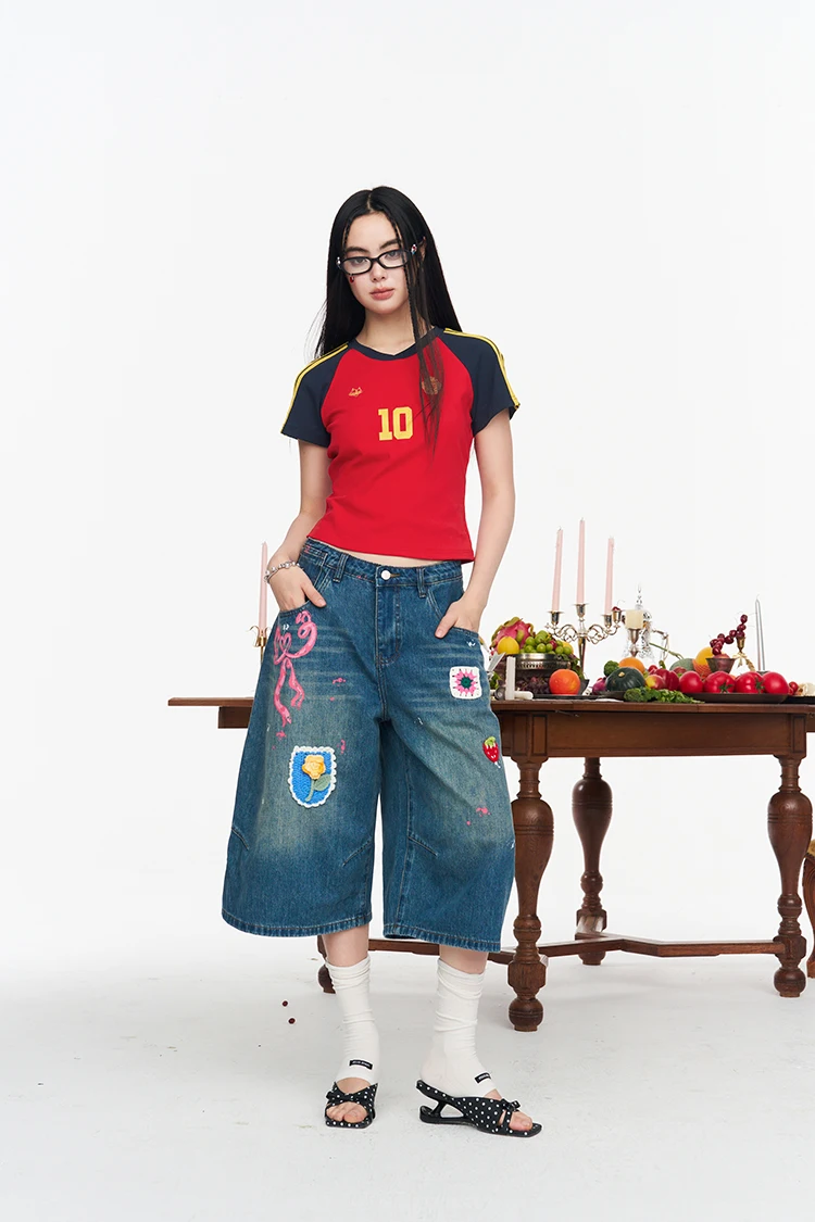 ELFSACK Assorted Jersey Style T-shirts, Sporty Number Print Tees, Slim V-neck Short Sleeve Tops for Women