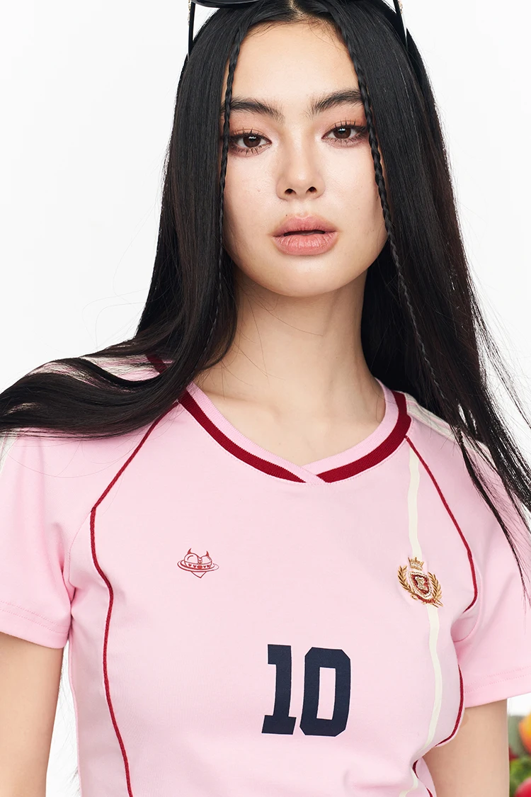 ELFSACK Assorted Jersey Style T-shirts, Sporty Number Print Tees, Slim V-neck Short Sleeve Tops for Women