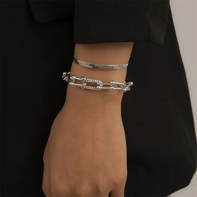Trendy Personality Metal Snake Bone Bracelet Women Vintage Rhinestone U Shape Horseshoe Square Buckle Hip Hop Hand Accessory