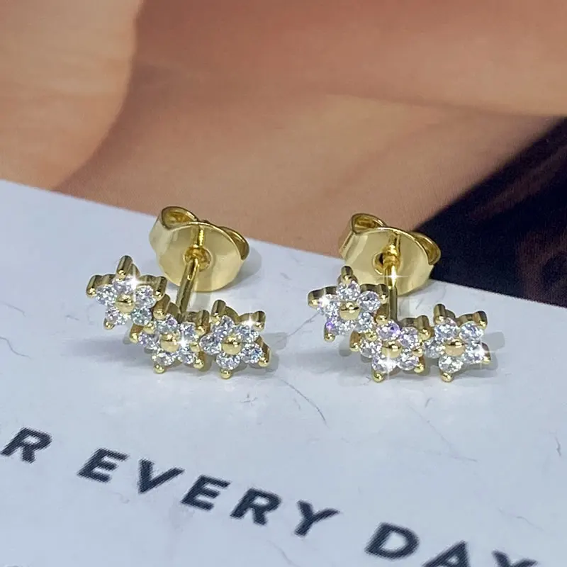 Lnngy Certified Moissanite Stud Earring Cute Flower Cartilage Earrings for Women Exquisite Five-pointed Star Ear Jewelry Gift