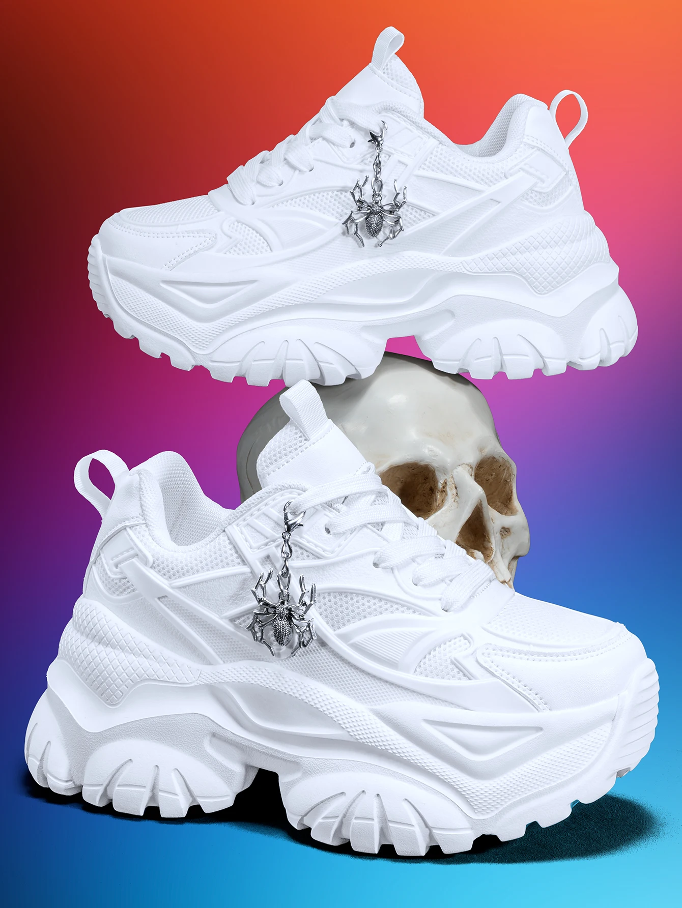 Women's outdoor all-season dad sneakers, Y2K style with a 7CM thick sole for added height, white sports shoes, featuring a detachable silver spider decoration, combined with breathable mesh and lightweight EVA, versatile trendy shoes for everyday commuting and shopping