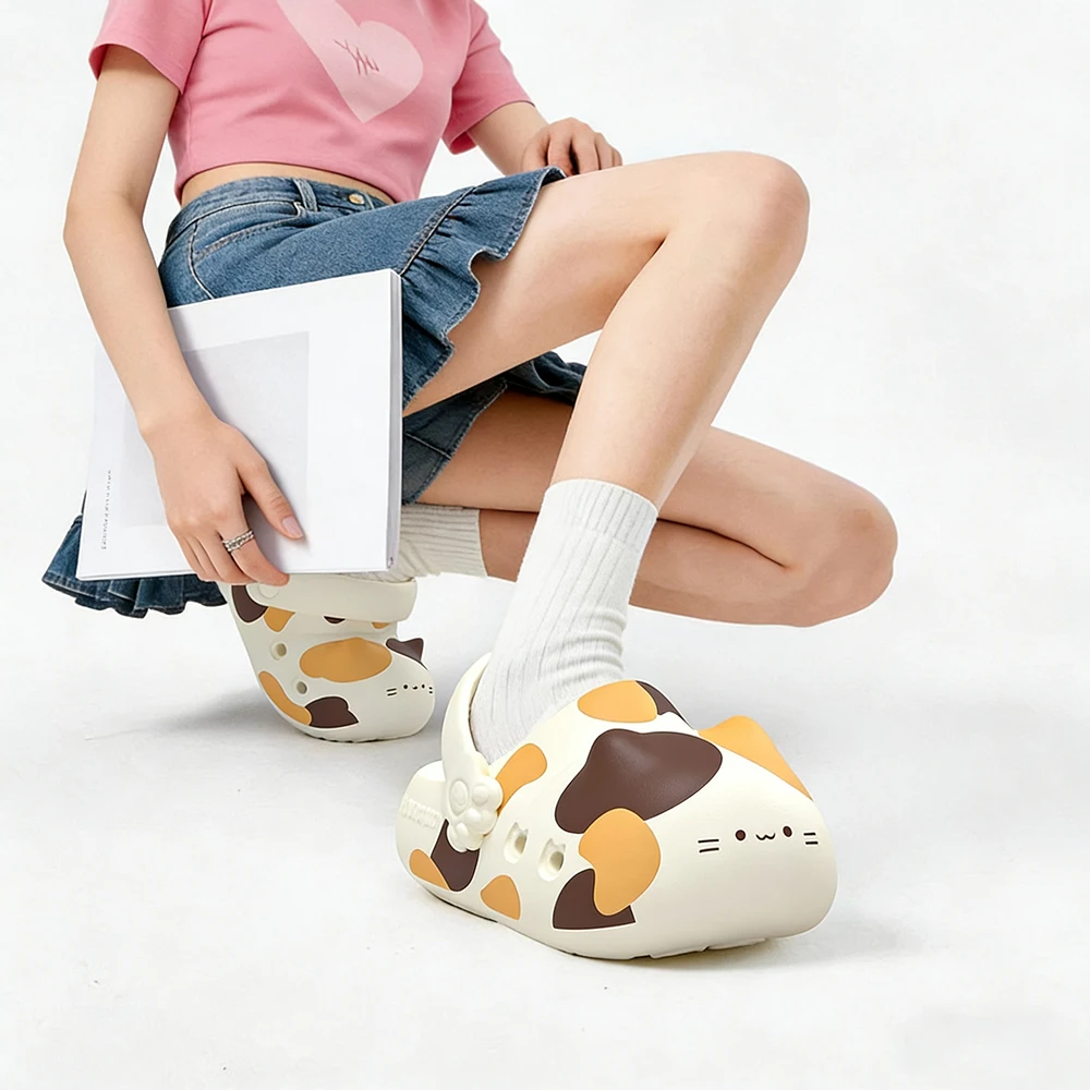 Unisex Size 36-45 Cute Calico Cat Paw Clogs for Women Men Platform Kitten Shoes with Paw Print Bottom Non-slip Eva Beach Slipper