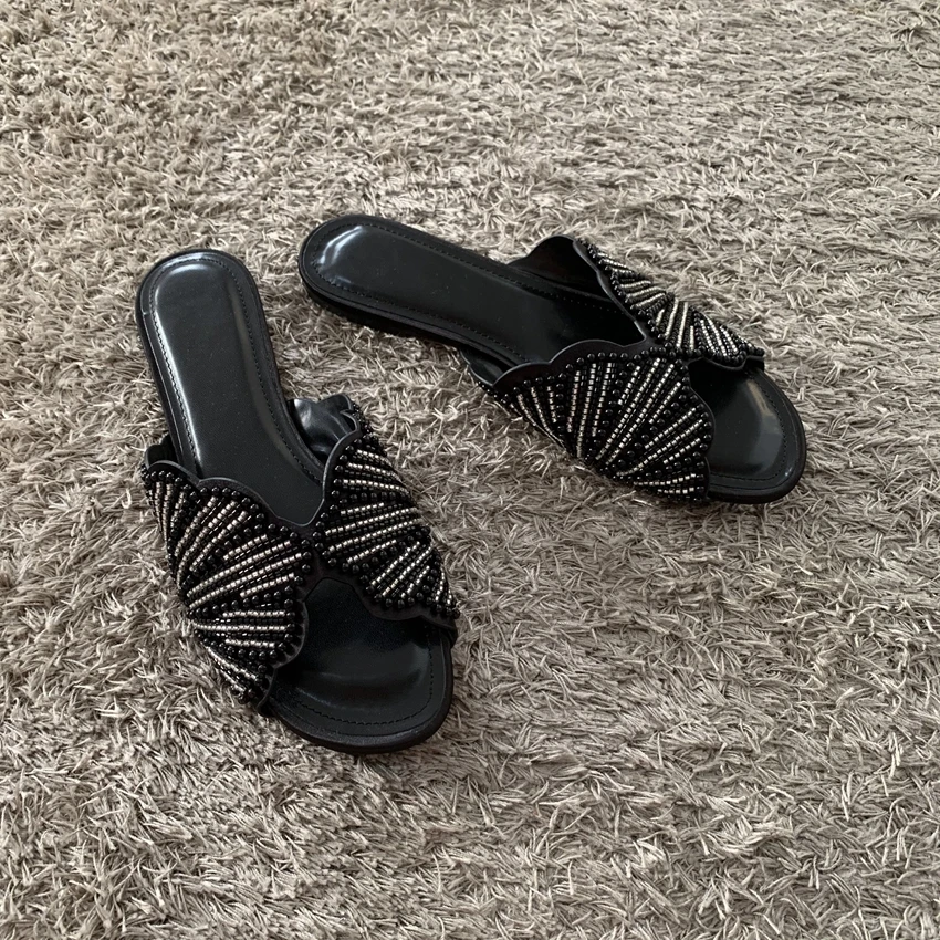 2026 Summer Outside Shoes Peep Toe Women Sandals Casual Beach Comfortable Slides Embellished Shell Studded Diamond Flat Slippers