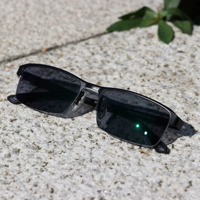 Titanium Alloy Sunglasses Transition Photochromic Reading Glasses for Men Hyperopia Presbyopia with diopters Presbyopia Glasses