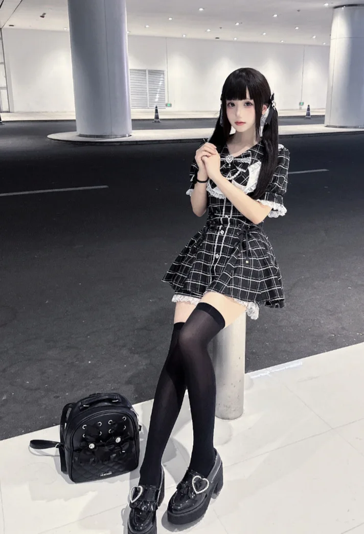 College-Style Retro Gray Plaid Shirt Dress for Women, Summer Sweet Little Girl's Bow Lace Waist-Cinching Short Dress