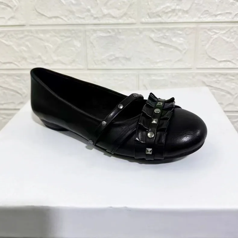 Flat Shoes Woman 2026 Spring New Shallow Mouth Flat Bottom Loafers Women's Rivet Leather Shoes Women's Flats and Loafers