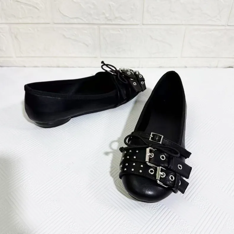 Flat Shoes Woman 2026 Spring New Shallow Mouth Flat Bottom Loafers Women's Rivet Leather Shoes Women's Flats and Loafers