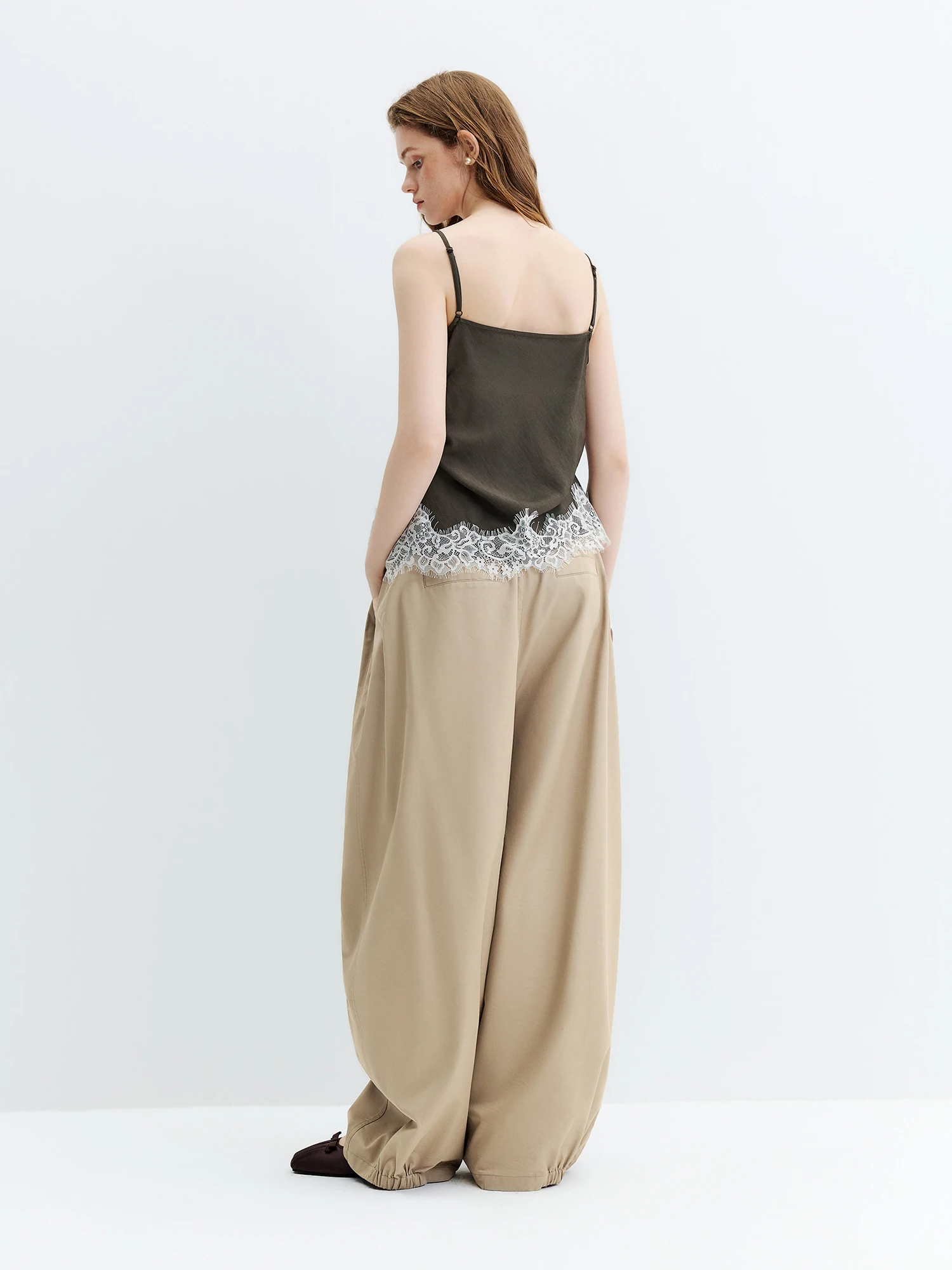 FSLE【Premium Series】Summer Women's Lace Trim Linen Blend Camisole, Waist-Cinching Layering Top for Romantic Everyday Chic Style