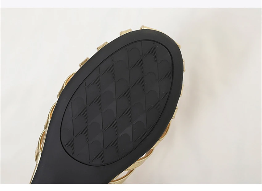 Luxury Designer Sandals Hollow Low-Heeled Closed-Toe Sandals for Women for Summer Outdoor Wear Roman Shoes Zapatos De Mujer