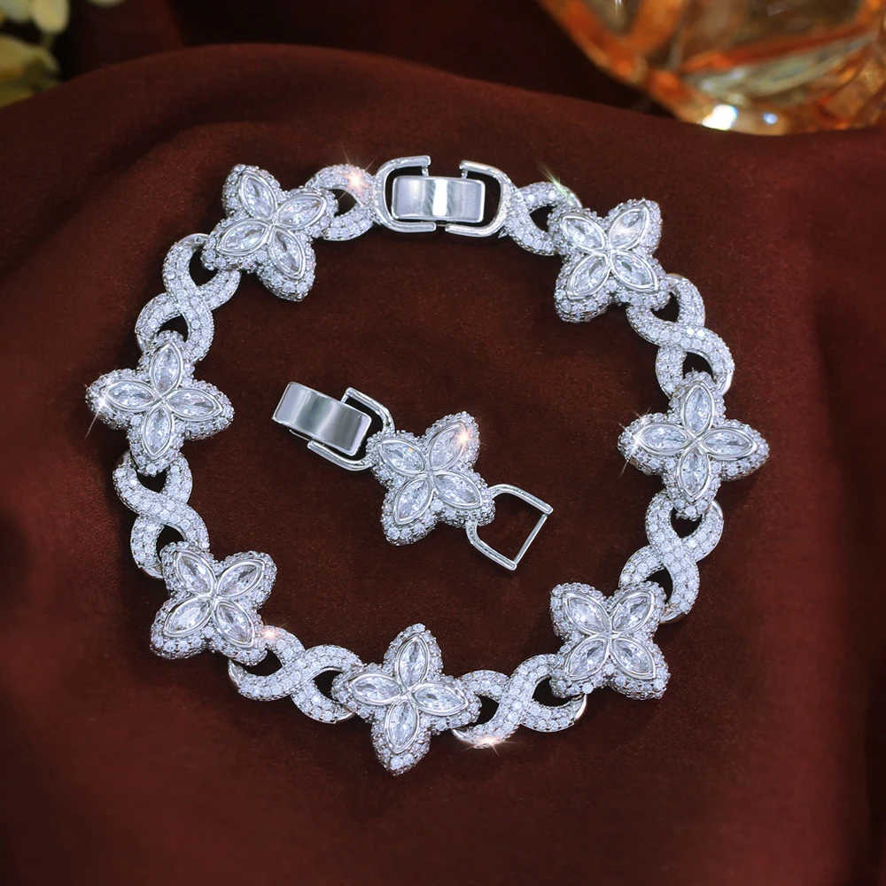 ThreeGraces Luxury Shiny Blue Zirconia Geometric Infinite Shape Bridal Wedding Lucky Leaf Link Chain Bracelet for Women Jewelry
