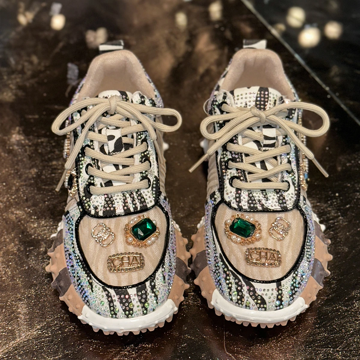 Women's Fashion Casual Shoes Water Diamond Thick Bottom Women's Sparkling Crystal Luxury Sports Shoes Designer Vulcanized Shoes