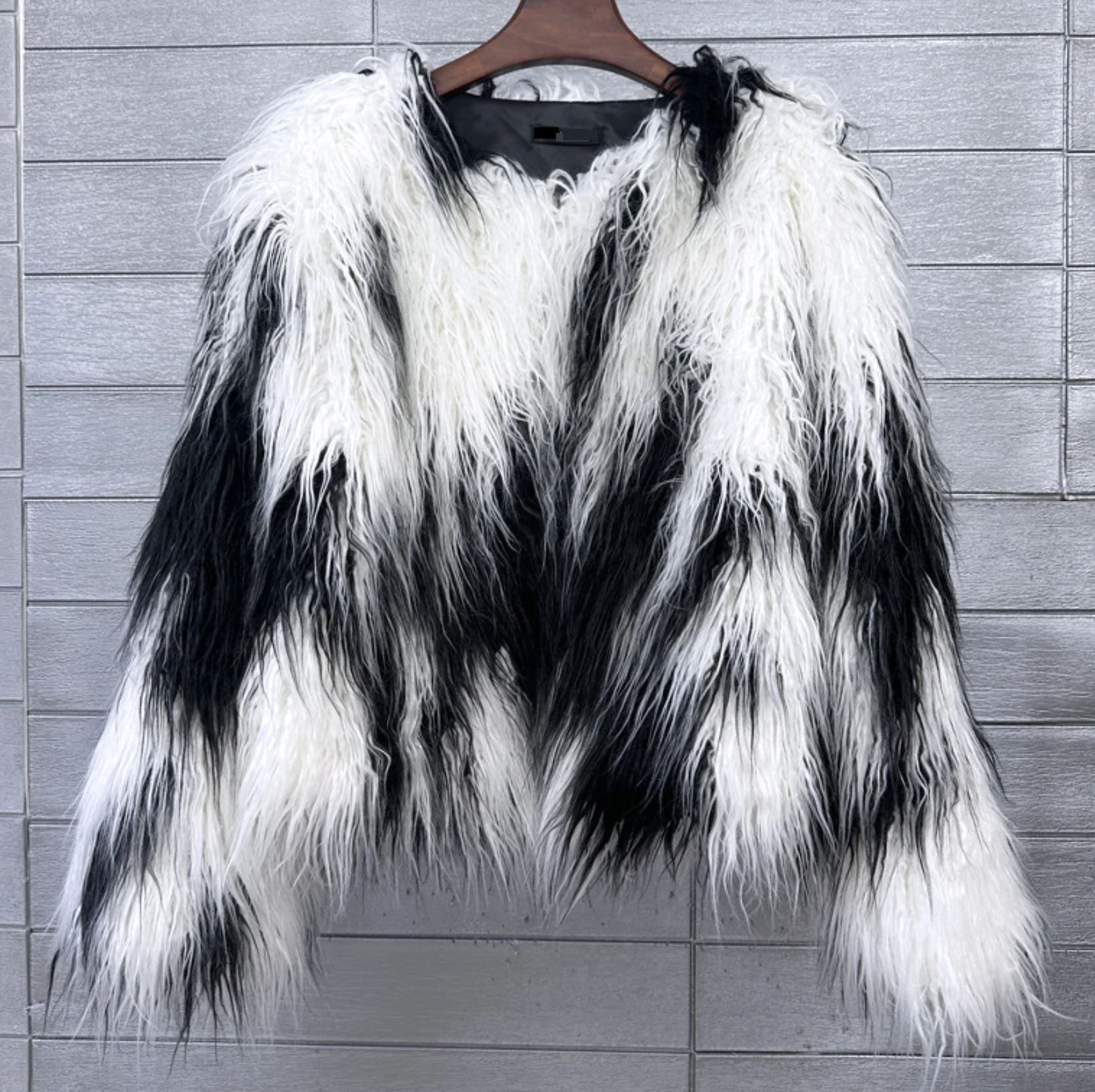 Women's Fur Coat Colorful Furry Pink Lamb Wool Faux Fur Coat Female Shaggy Sheepskin Coat Winter Artificial Fur Jacket