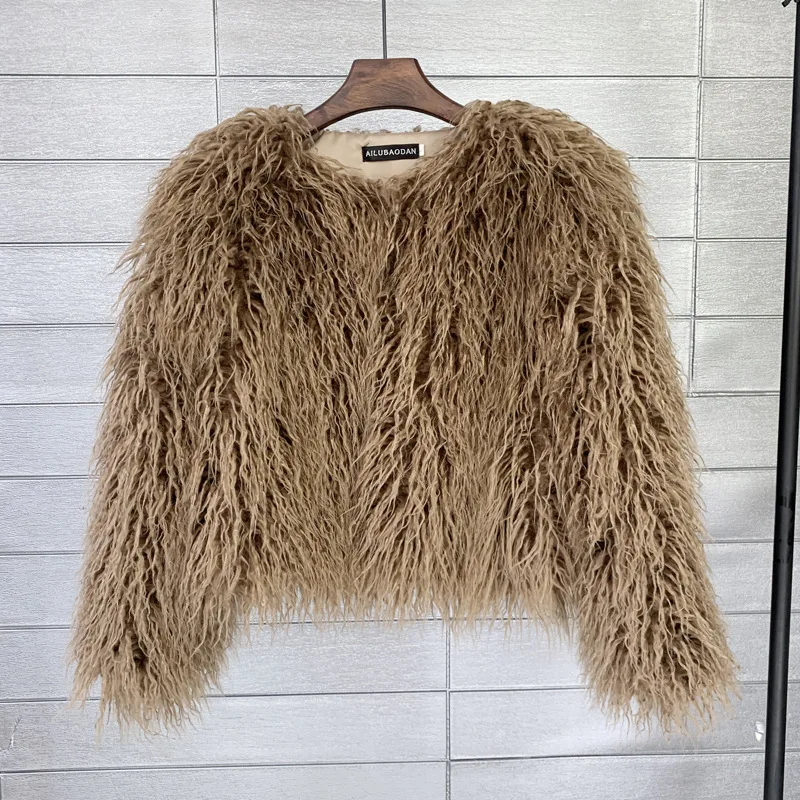 Women's Fur Coat Colorful Furry Pink Lamb Wool Faux Fur Coat Female Shaggy Sheepskin Coat Winter Artificial Fur Jacket