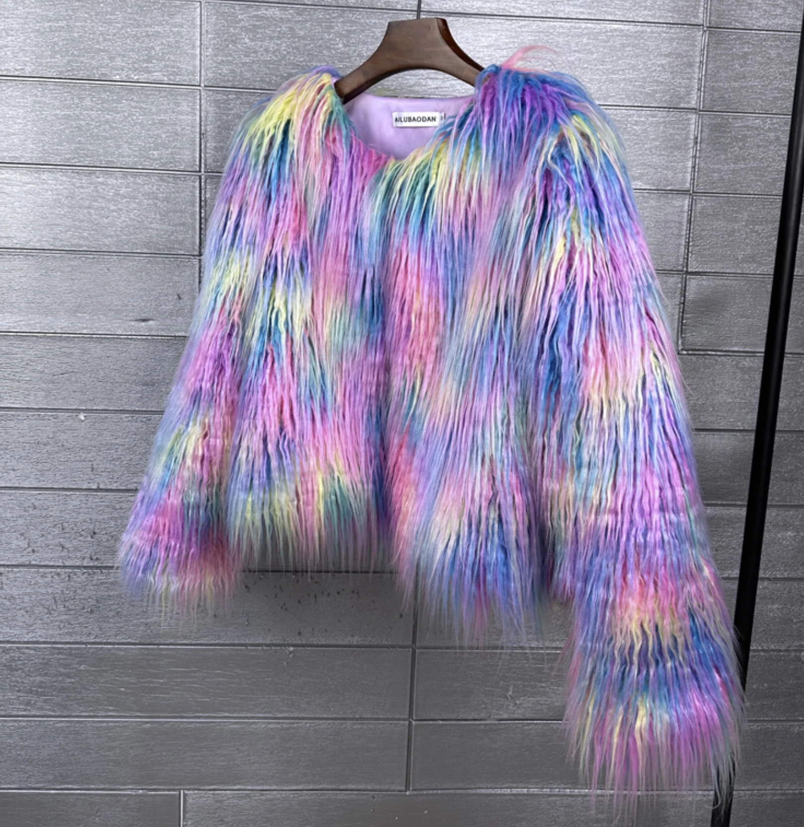 Women's Fur Coat Colorful Furry Pink Lamb Wool Faux Fur Coat Female Shaggy Sheepskin Coat Winter Artificial Fur Jacket