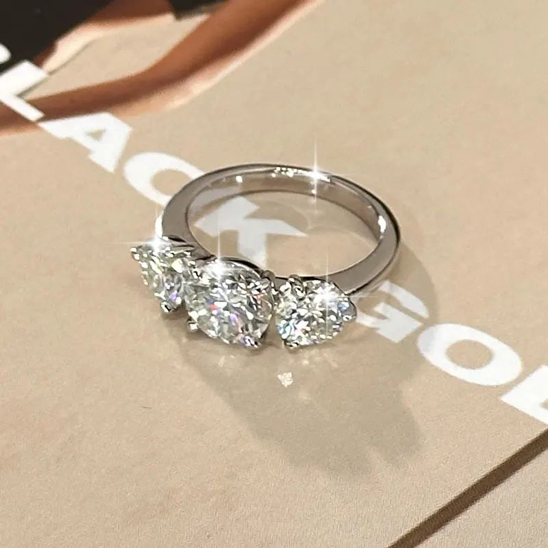 Lnngy Certified Round Cut Moissanite Halo Engagement Ring for Women Sparkling Lab Diamond Wedding Band Jewelry Gift