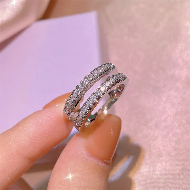 Lnngy Certified Round Cut Moissanite Halo Engagement Ring for Women Sparkling Lab Diamond Wedding Band Jewelry Gift