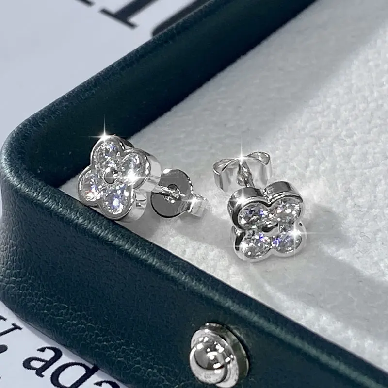 Lnngy Certified Moissanite Flower Earring With Certificate For Women Korean INS Four Leaf Flowers Stud Earrings Daily Jewelry