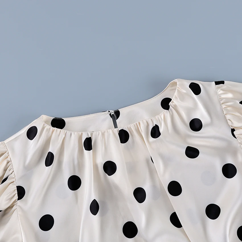 Linad Vintage Polka Dot Puff Sleeve Woman Blouse 2026 Street Chic Ruched O Neck Shirts Female Summer Casual Ruffles Tops Women