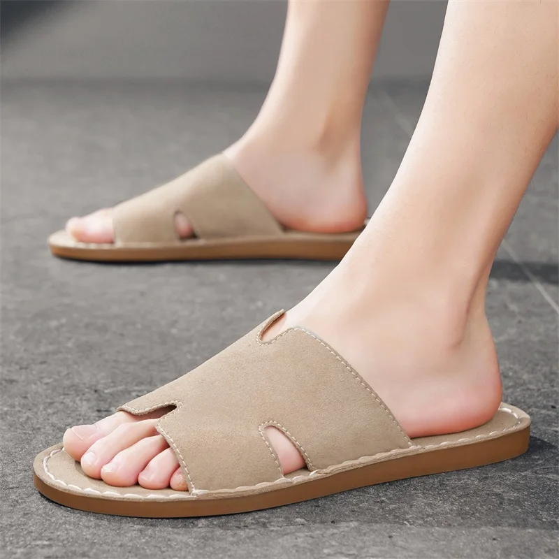 Men's Summer Casual Slip-On Sandals Breathable Outdoor Beach Shoes Large Size Comfortable Suede Leather Outdoor Men's Slippers