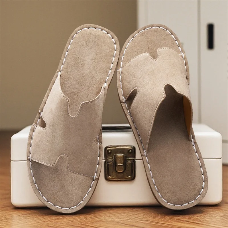 Men's Summer Casual Slip-On Sandals Breathable Outdoor Beach Shoes Large Size Comfortable Suede Leather Outdoor Men's Slippers